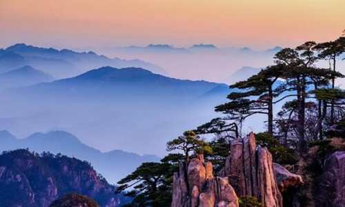 外媒關(guān)注中國假日經(jīng)濟(jì)強(qiáng)勁增長（人民日?qǐng)?bào)）