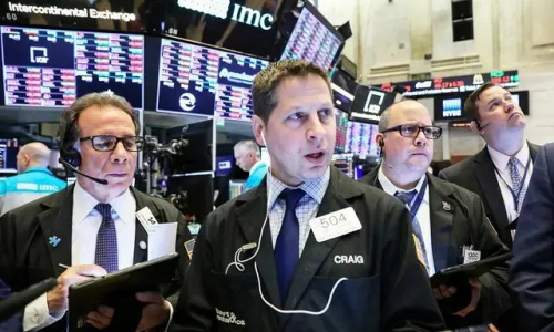 一周下跌3.3%！黃金價(jià)格創(chuàng)去年12月初以來最大單周跌幅（環(huán)球時(shí)報(bào)）