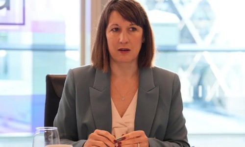 英國尋求與中國建立“更緊密經(jīng)濟(jì)關(guān)系”，商務(wù)部回應(yīng)（環(huán)球時(shí)報(bào)）