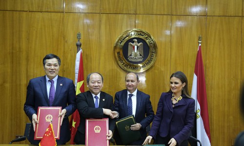 及記者報(bào)道“中國(guó)是值得發(fā)展中國(guó)家信賴(lài)的合作伙伴”（新華網(wǎng)）