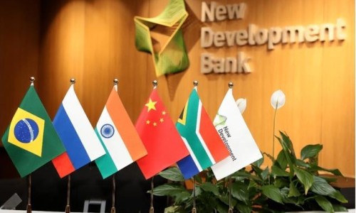 印尼媒體報道“中國引領金磚國家增長”（環(huán)球時報）